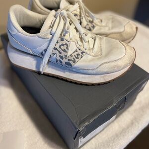 New Balance White and Gray Women's Sneakers